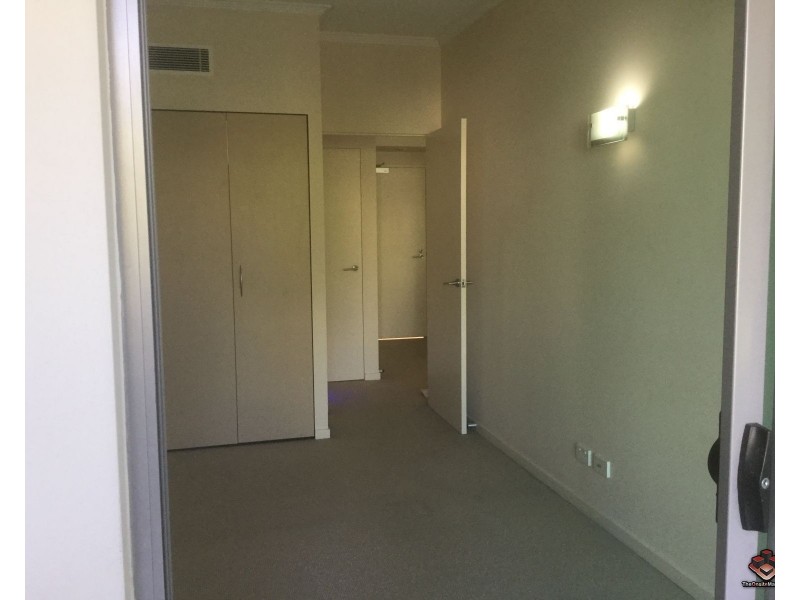 20-28 Bayview Street, Runaway Bay QLD 4216