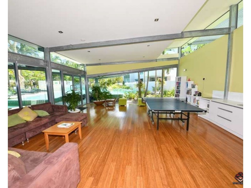 20-28 Bayview Street, Runaway Bay QLD 4216