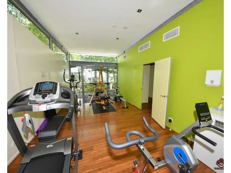20-28 Bayview Street, Runaway Bay QLD 4216