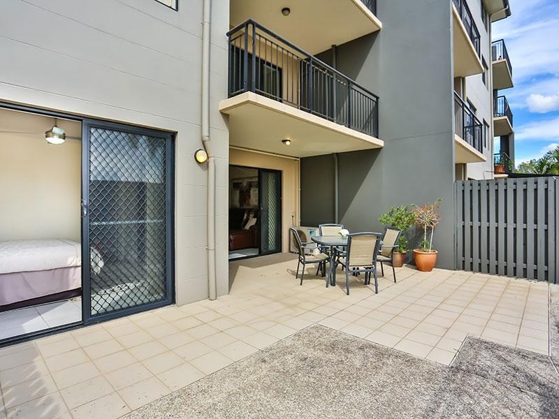 11/70 Norman Crescent, Norman Park QLD 4170