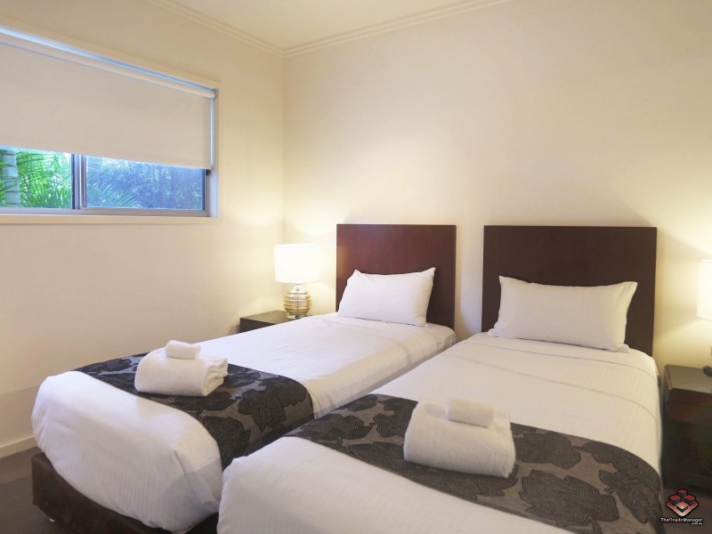 57/80 Moolyyir Steet, Urangan QLD 4655