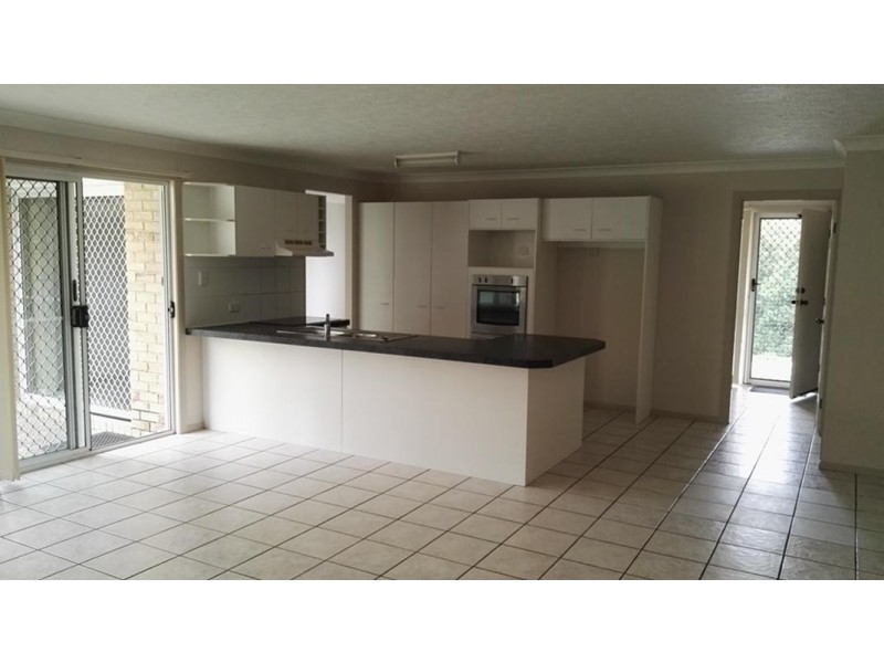 121 Golden Ave, Calamvale QLD 4116