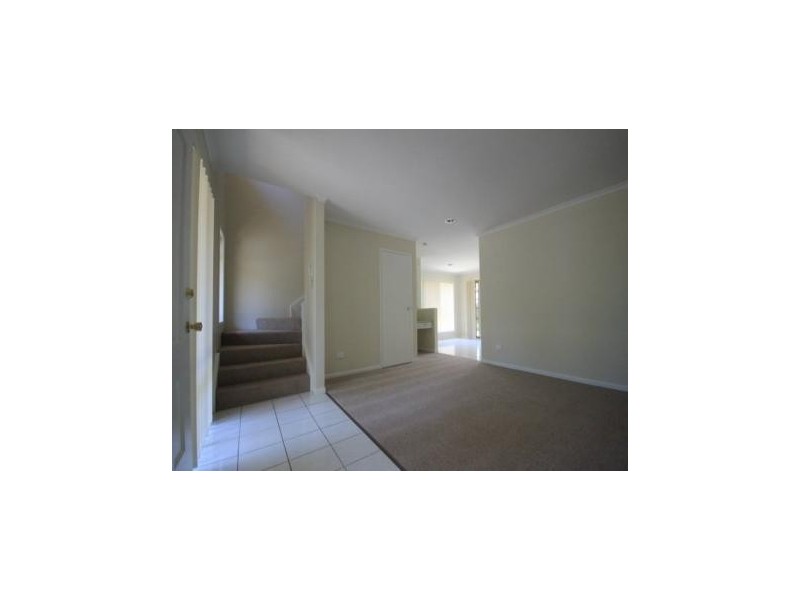 10 ADRIAN PLACE, Wishart QLD 4122