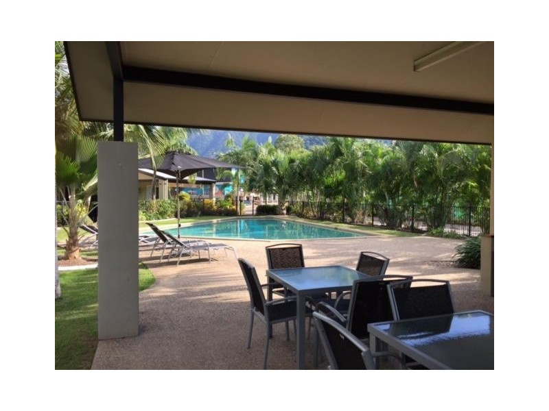 Unit  1-13 Ernest Street, Redlynch QLD 4870