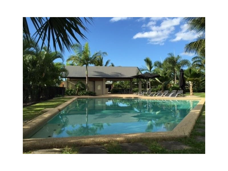 Unit  1-13 Ernest Street, Redlynch QLD 4870