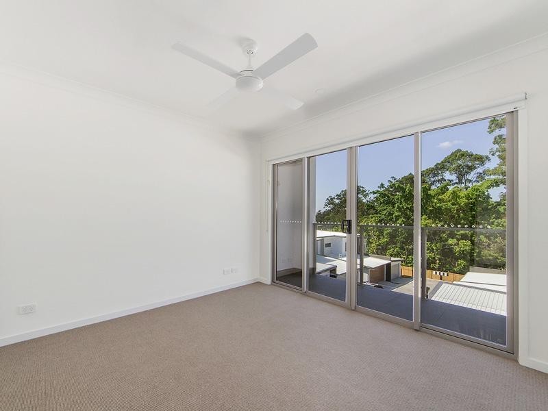 8 Russell Street, Everton Park QLD 4053