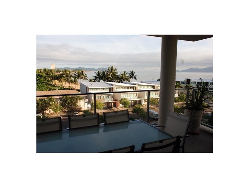 1501 6 mariners drive, Townsville City QLD 4810