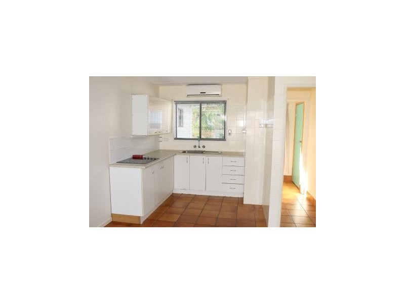 4/480 The Esplanade, Torquay QLD 4655