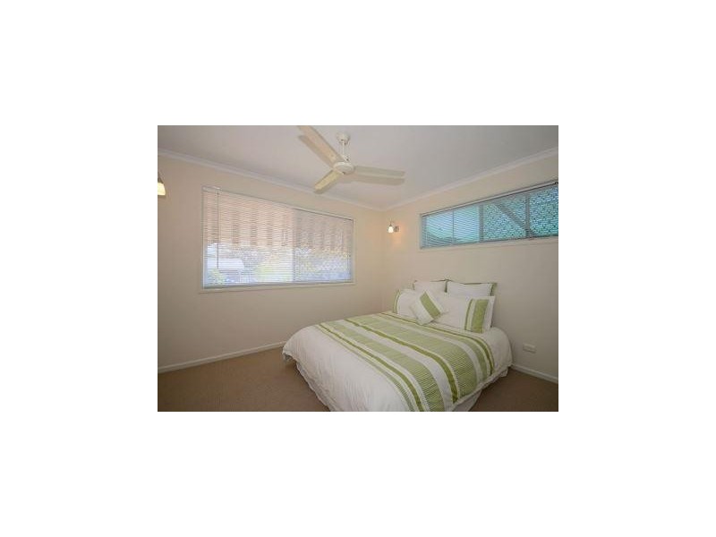 1/786 Boat Harbour Drive, Urangan QLD 4655