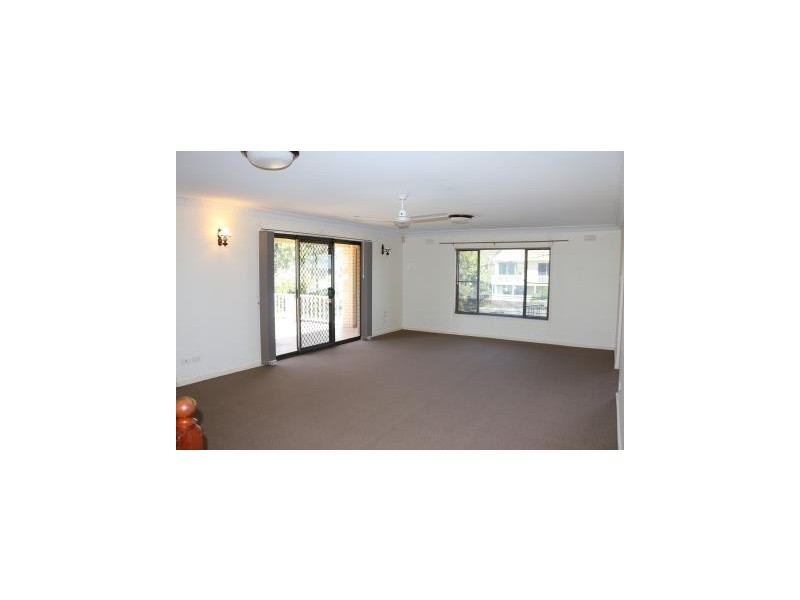 146 The Esplanade, Point Vernon QLD 4655