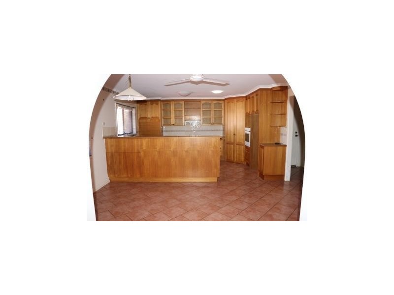 146 The Esplanade, Point Vernon QLD 4655