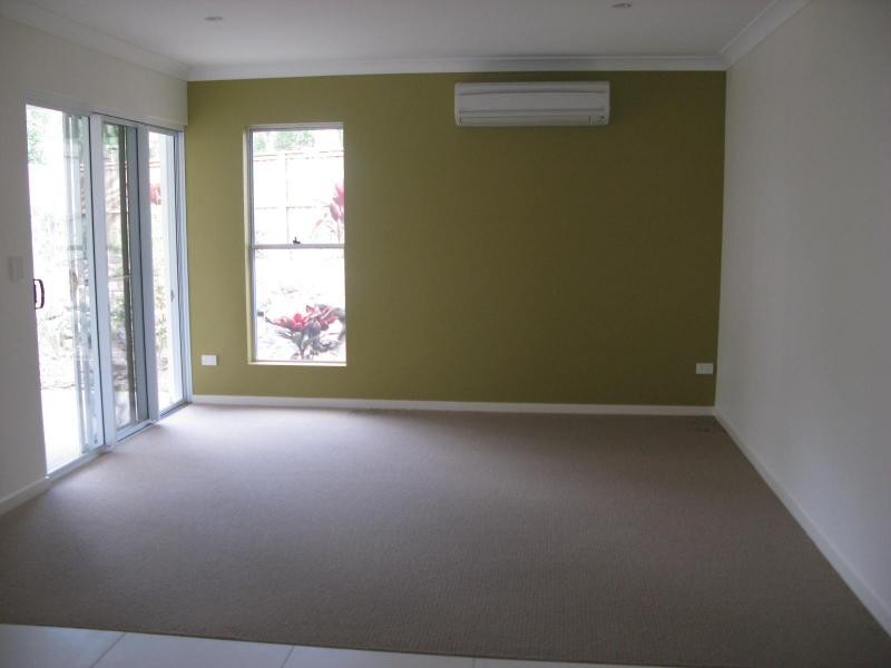 65 Manooka Drive, Cannonvale QLD 4802