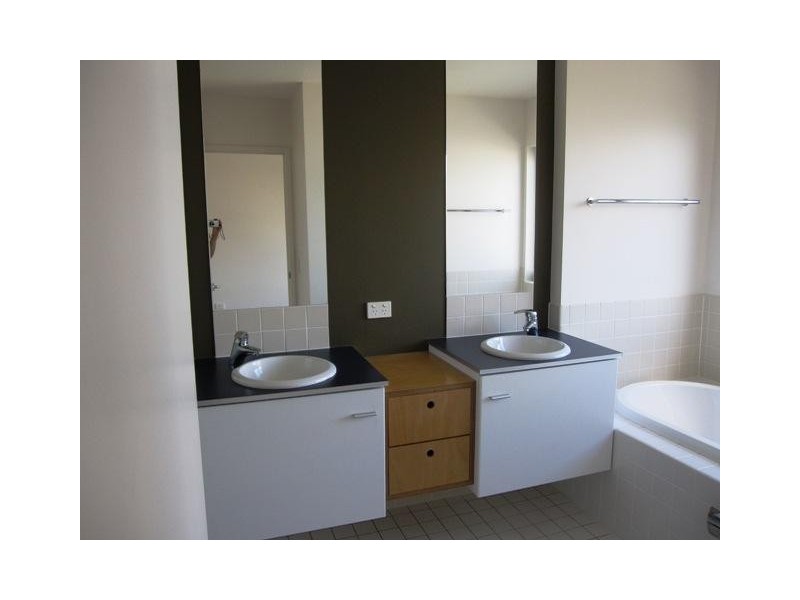 15/1 Arbour Avenue, Robina QLD 4226