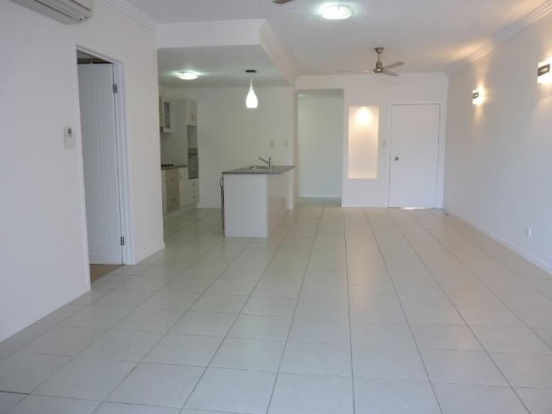 1/6-24 Henry Street, West End QLD 4810