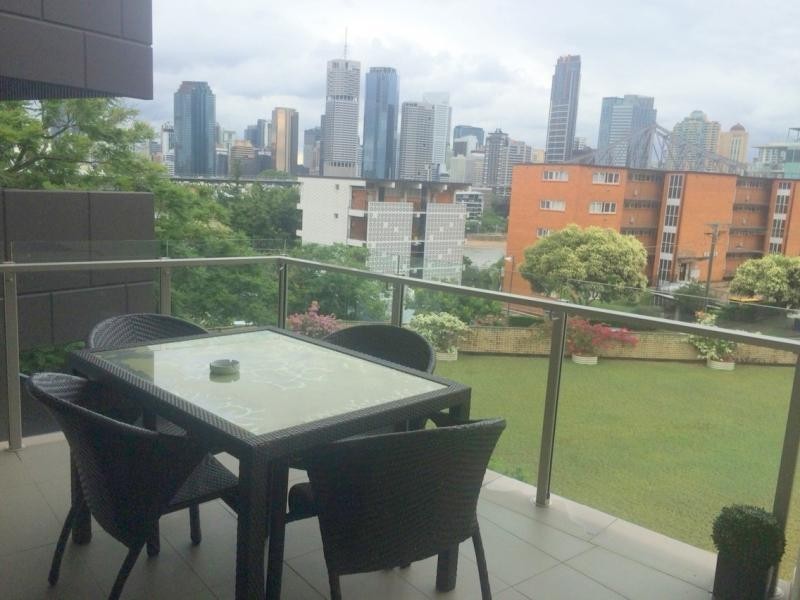 18/75 Barker Street, New Farm QLD 4005