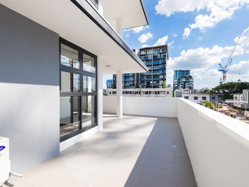 405 / 8 Masters Street, Newstead QLD 4006