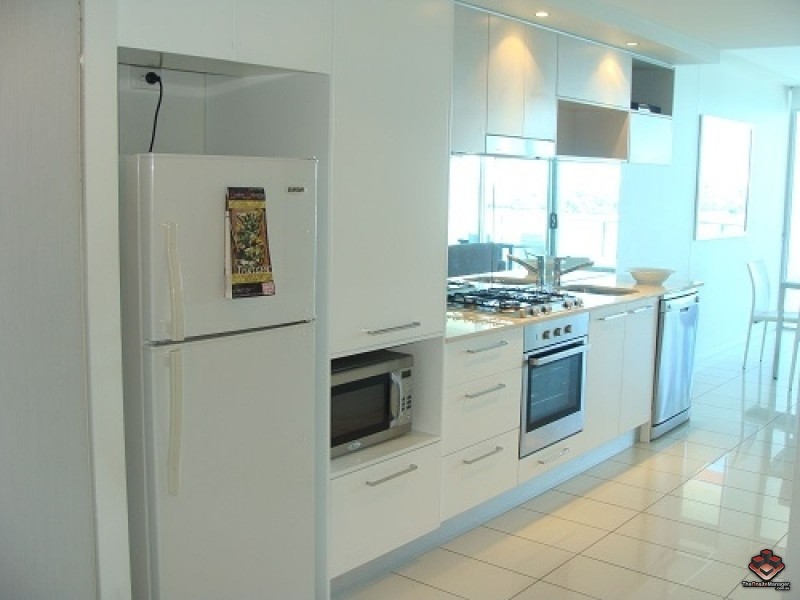 111/430 Marine Parade, Biggera Waters QLD 4216