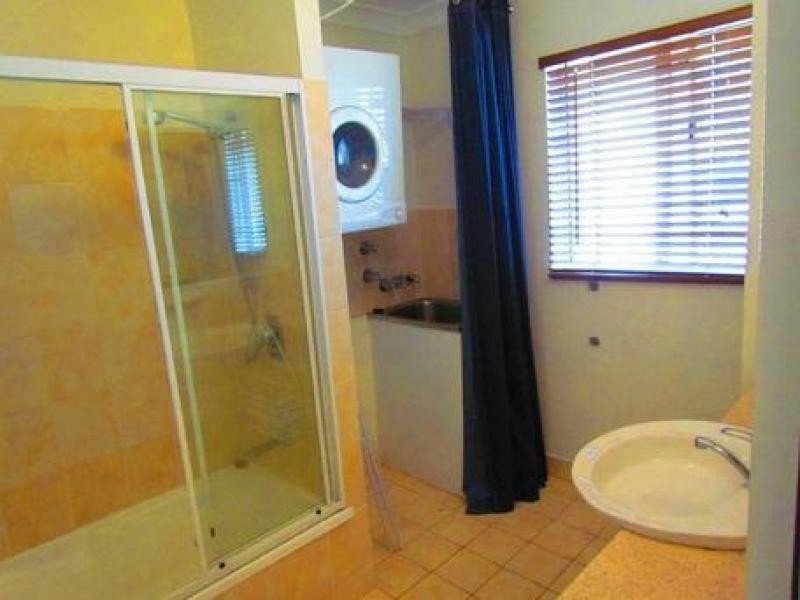 22 Jennifer, Runaway Bay QLD 4216