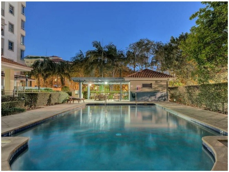 57C Newstead Terrace, Newstead QLD 4006