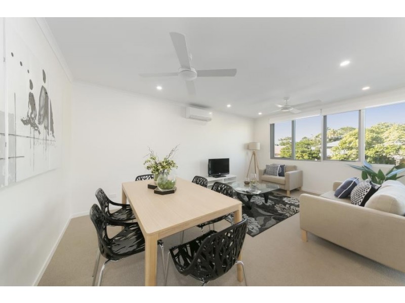 214 / 986 Wynnum Road, Cannon Hill QLD 4170