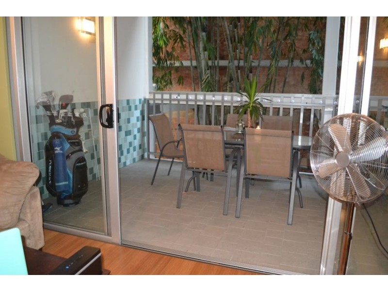 Unit 102a / 8 Skyring Terrace, Teneriffe QLD 4005