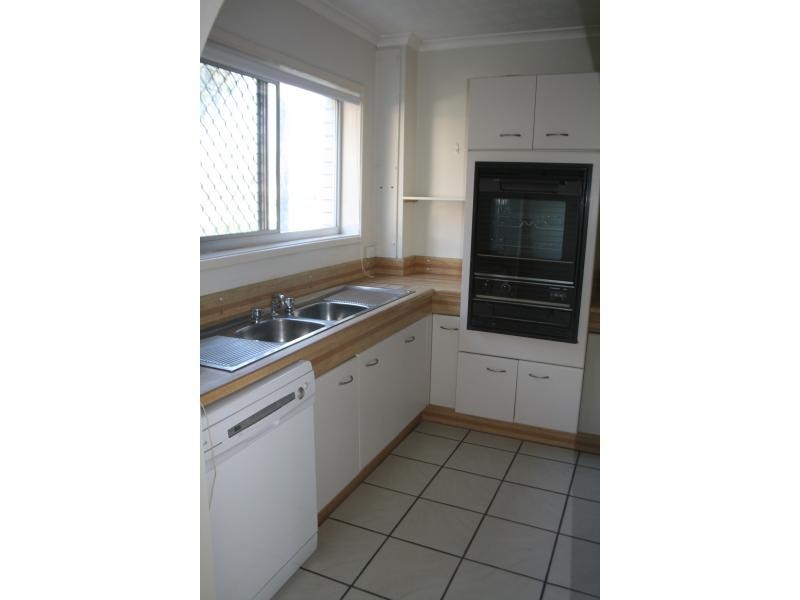 192 Ferny Ave, Surfers Paradise QLD 4217