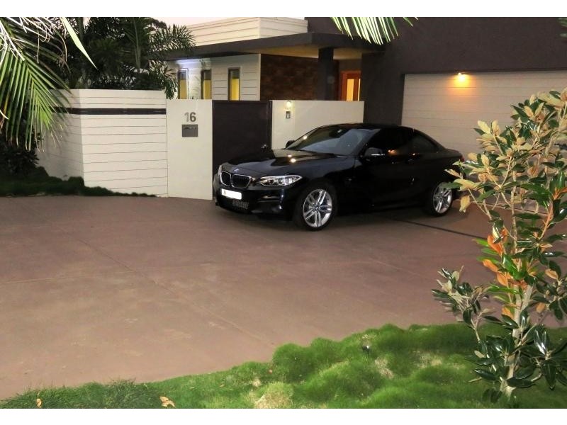 16 Coral Tree Ave, Noosa Heads QLD 4567