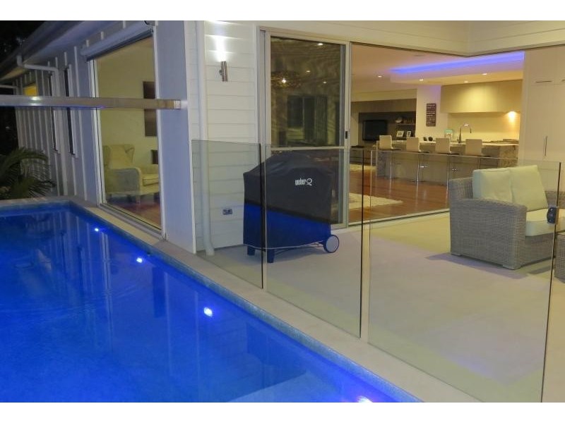 16 Coral Tree Ave, Noosa Heads QLD 4567