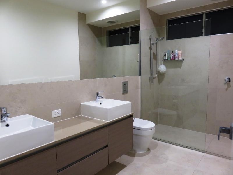 16 Coral Tree Ave, Noosa Heads QLD 4567