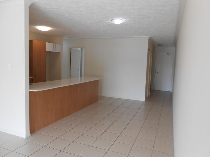 8/66 McLean St, Coolangatta QLD 4225