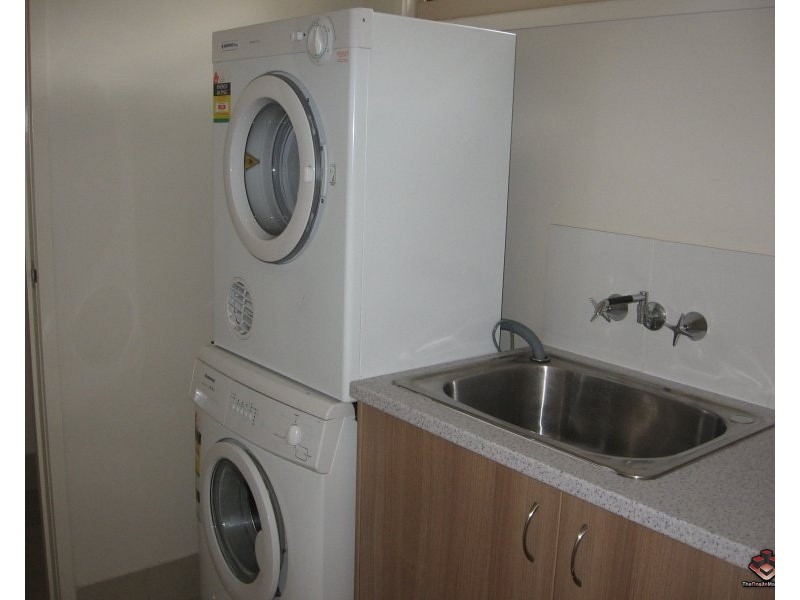Eli Waters QLD 4655