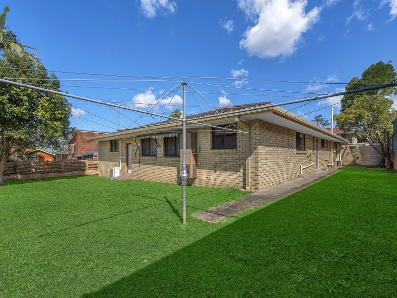 11 Cawarra Street, Carseldine QLD 4034