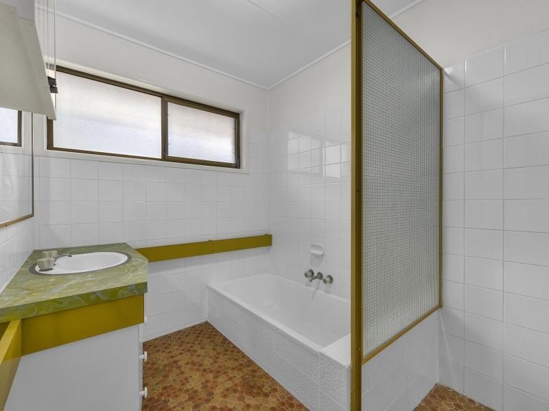 11 Cawarra Street, Carseldine QLD 4034