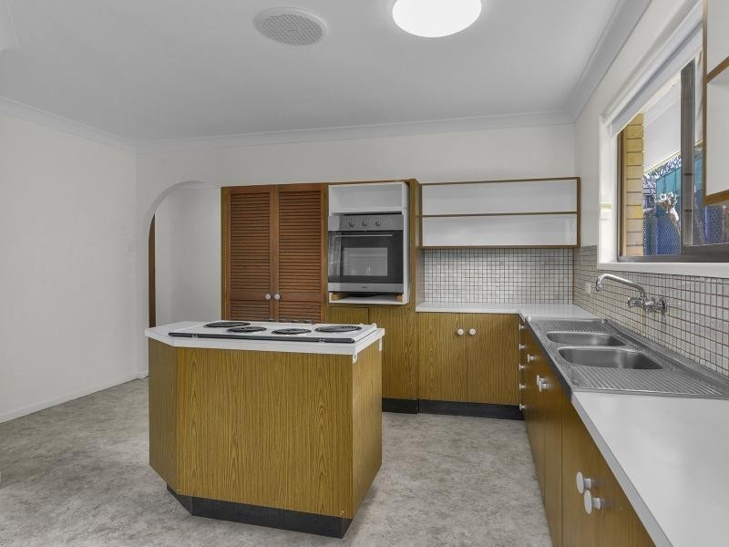 11 Cawarra Street, Carseldine QLD 4034