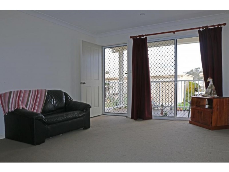 2J/45 Sealy Street, Silkstone QLD 4304