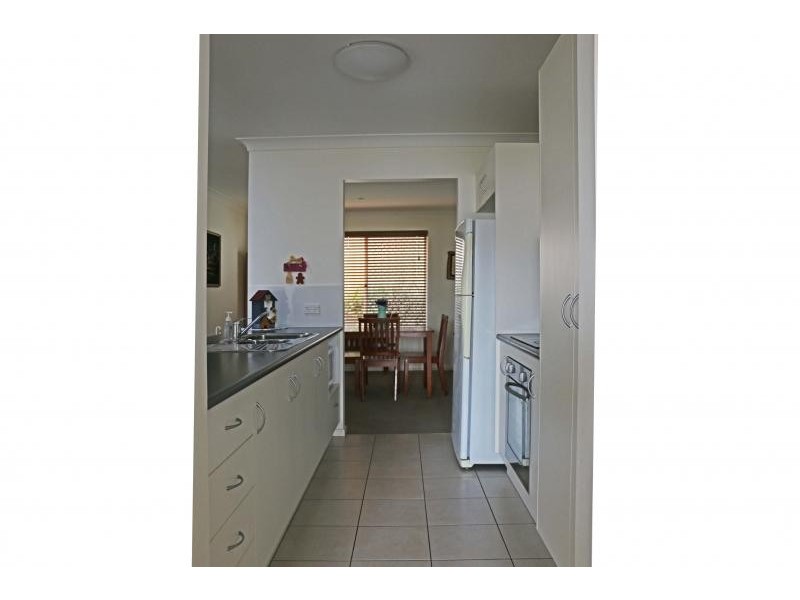 2J/45 Sealy Street, Silkstone QLD 4304