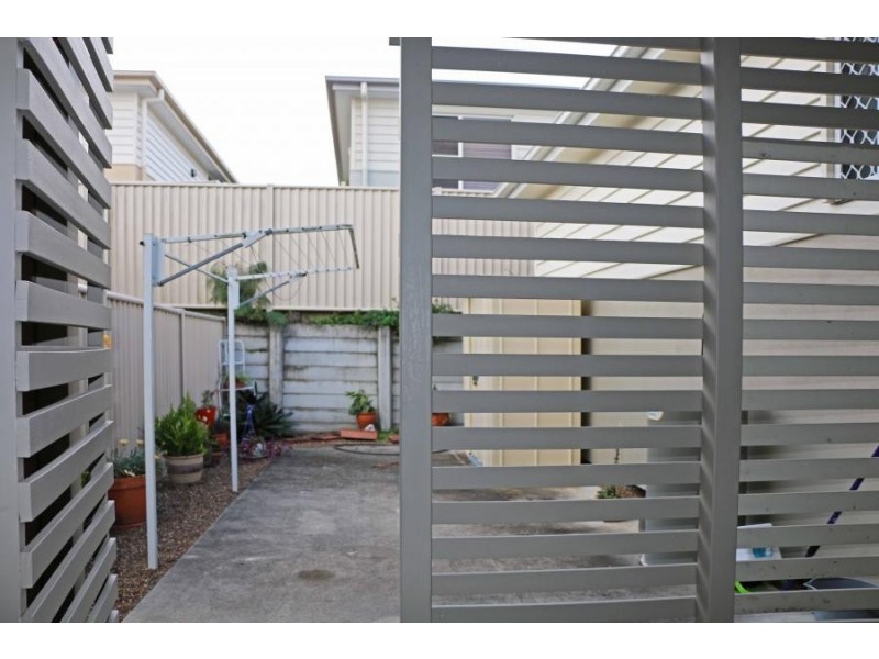 2J/45 Sealy Street, Silkstone QLD 4304