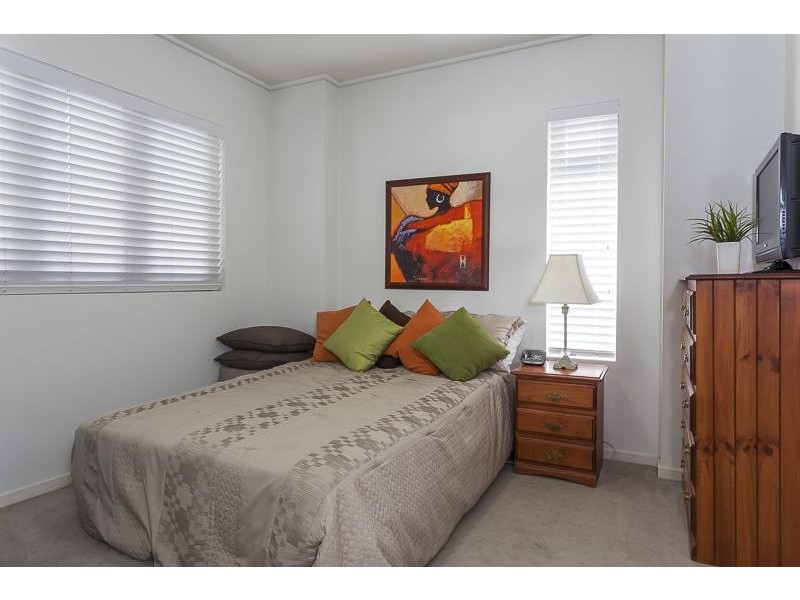 1061/16 Surbiton Court, Carindale QLD 4152