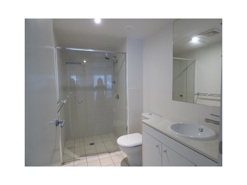 1061/16 Surbiton Court, Carindale QLD 4152