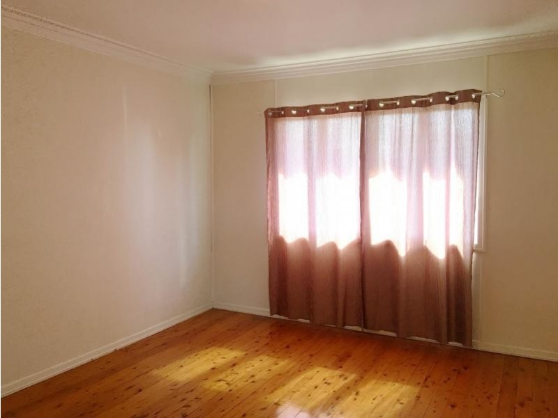 1/10 Flora Street, Greenslopes QLD 4120