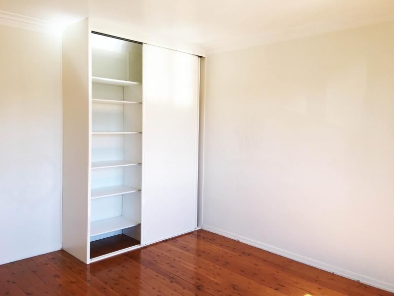 1/10 Flora Street, Greenslopes QLD 4120