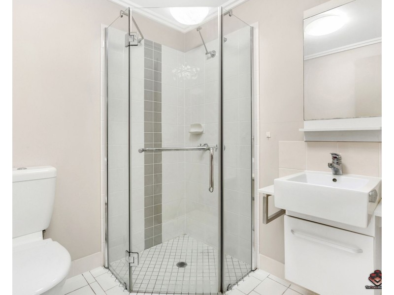 311 / 22 Ward Street, Mooroobool QLD 4870