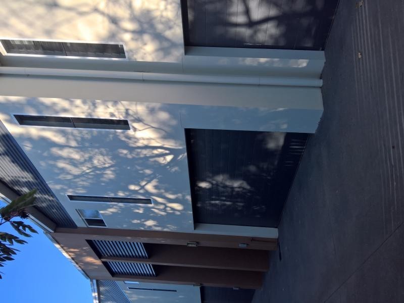 129 Pohlman Street, Southport QLD 4215