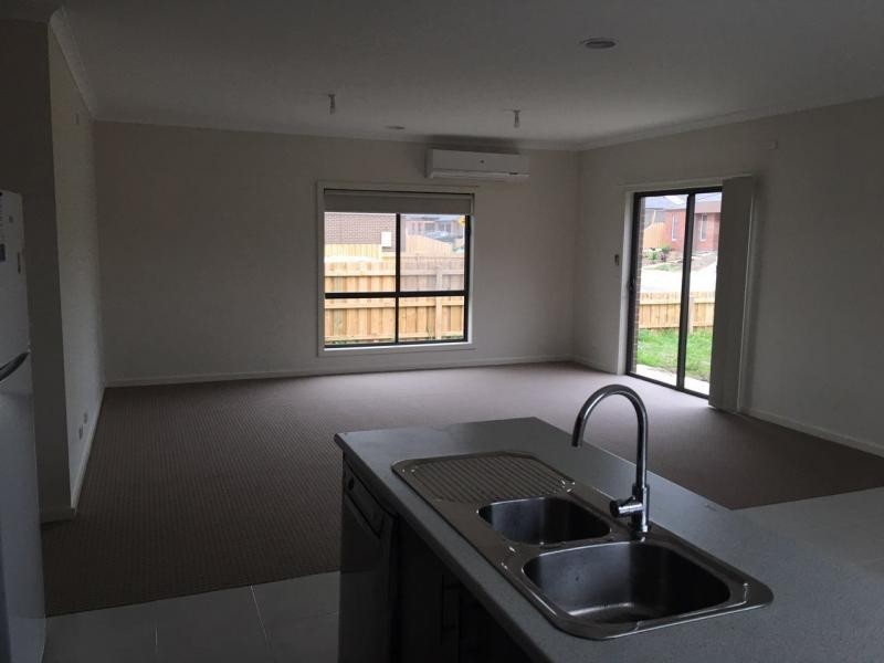 103 McCann Drive, Albanvale VIC 3021