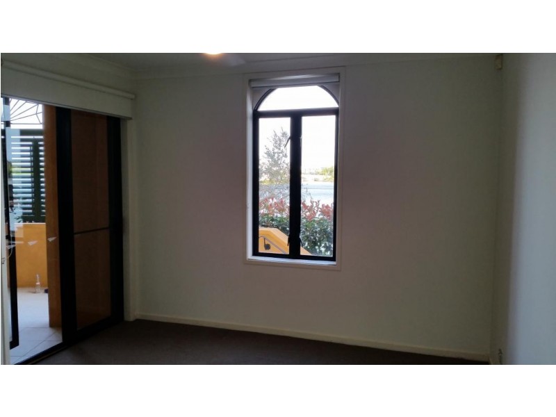 38 / 3030 The Boulevard, Carrara QLD 4211