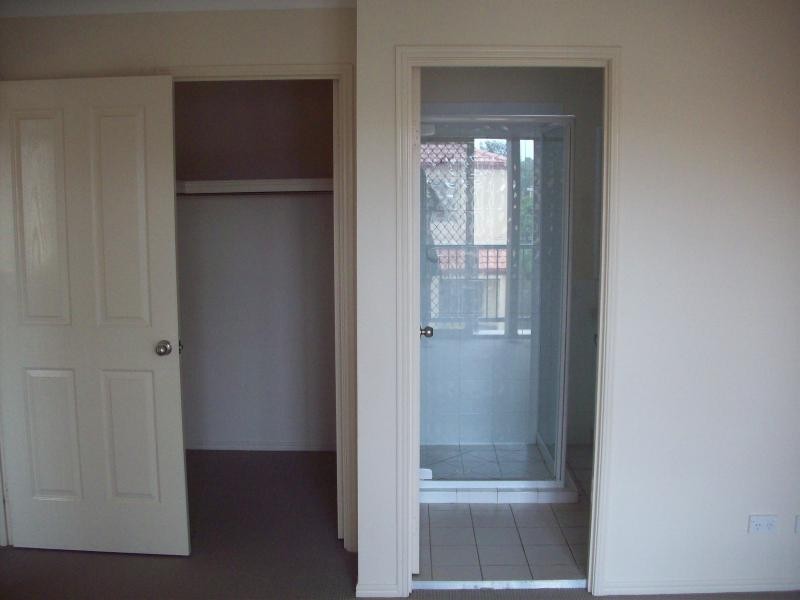 37 Johnston Street, Carina QLD 4152