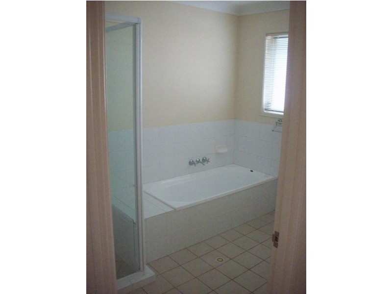 37 Johnston Street, Carina QLD 4152