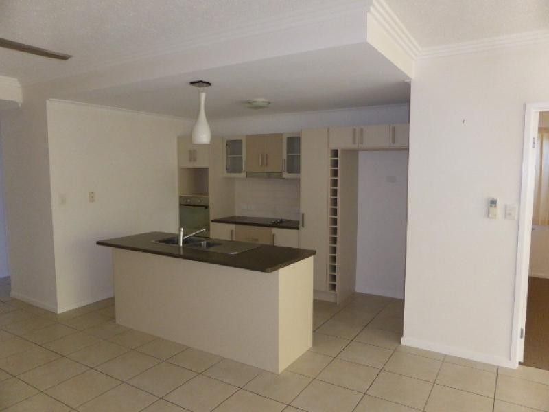 1 /6-24 Henry Street, West End QLD 4810