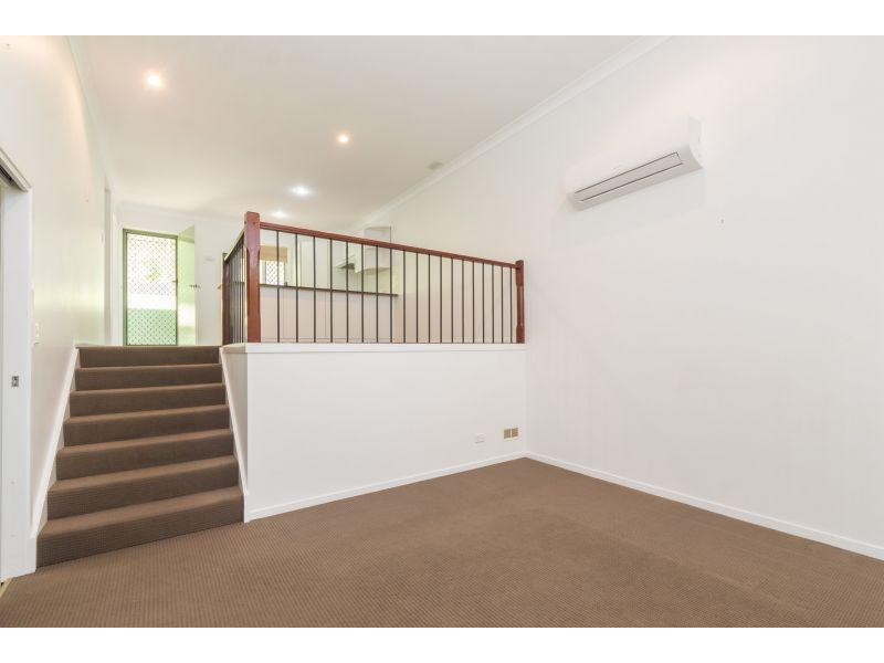 V114/206 D`Arcy Road, Norman Park QLD 4170