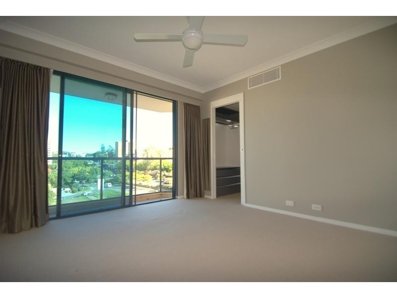 45 Deakin Street, Kangaroo Point QLD 4169